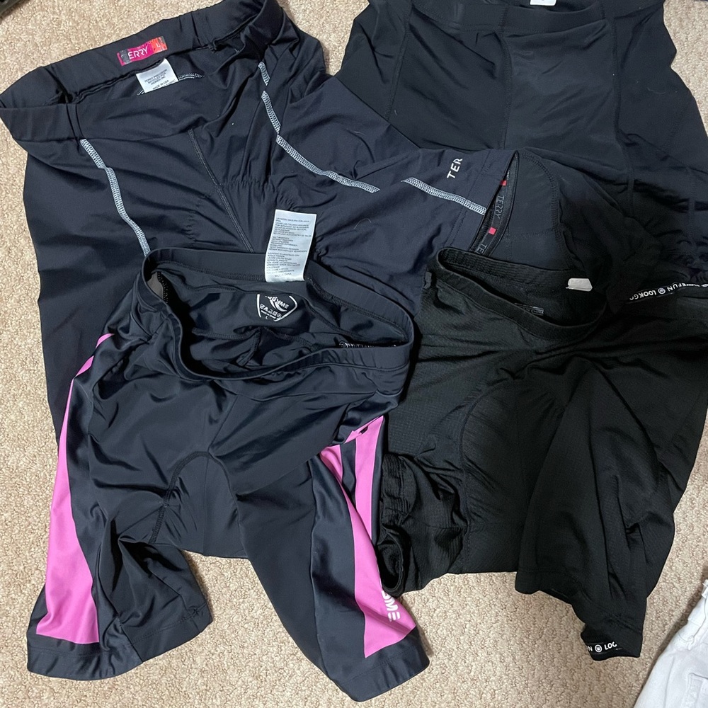 5 Pairs Women’s Padded Cycling Shorts Sz. L